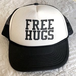 Free Hugs Hat
